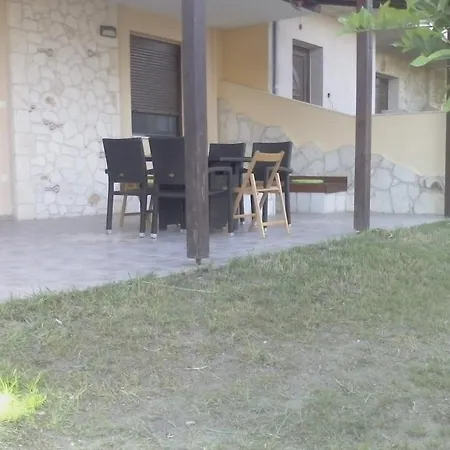 Niovi μaisonette
